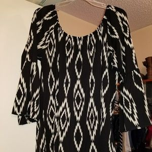 Printed bell sleeve dress